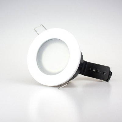 PP 823 WH OPRAWA HALOGENOWA HERMETYCZNA IP65