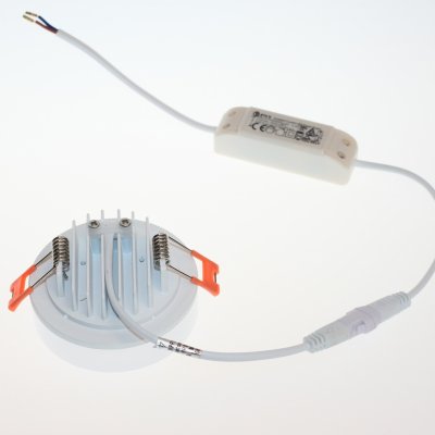 PP 827 IP OPRAWA LED - HERMETYCZNA IP44 - GŁĘBOKOŚĆ 3 CM !