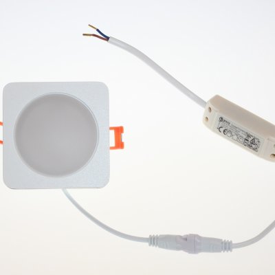 PP 824 IP OPRAWA LED - HERMETYCZNA IP44 - GŁĘBOKOŚĆ 3 CM !